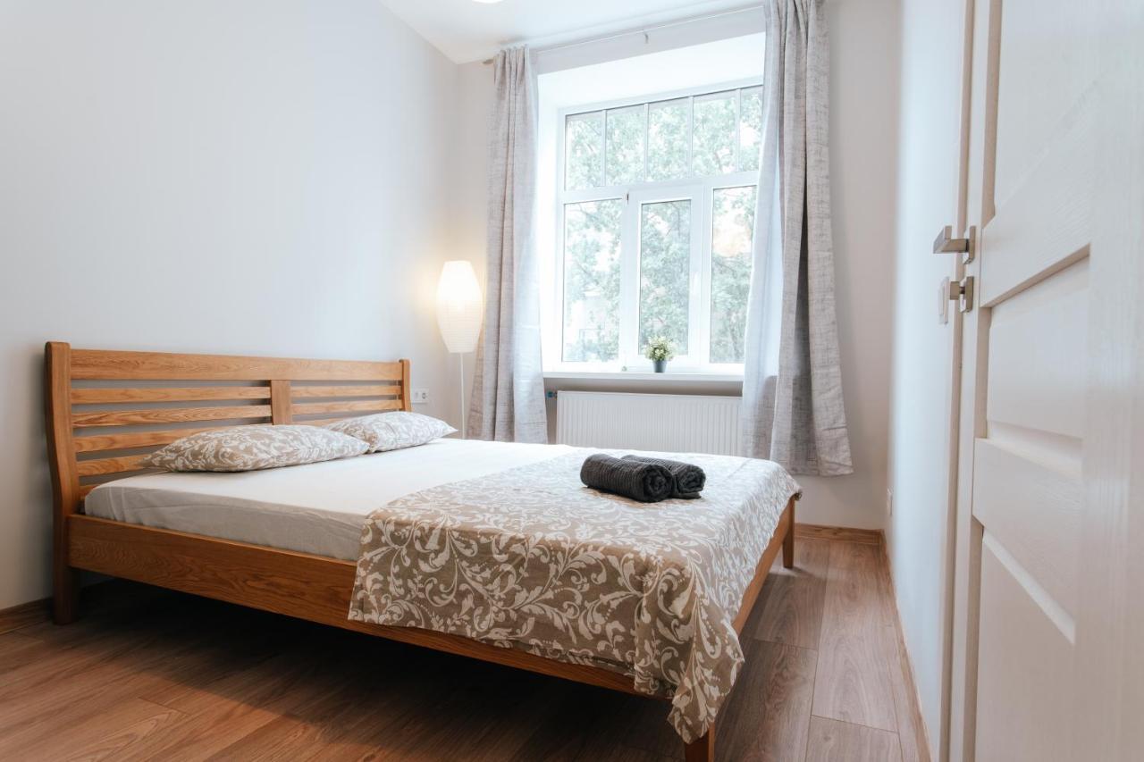 Central Comfort At Hanzas Residence, Stay Near Cafes, Bars, Museums & Esplanade Riga Exterior foto